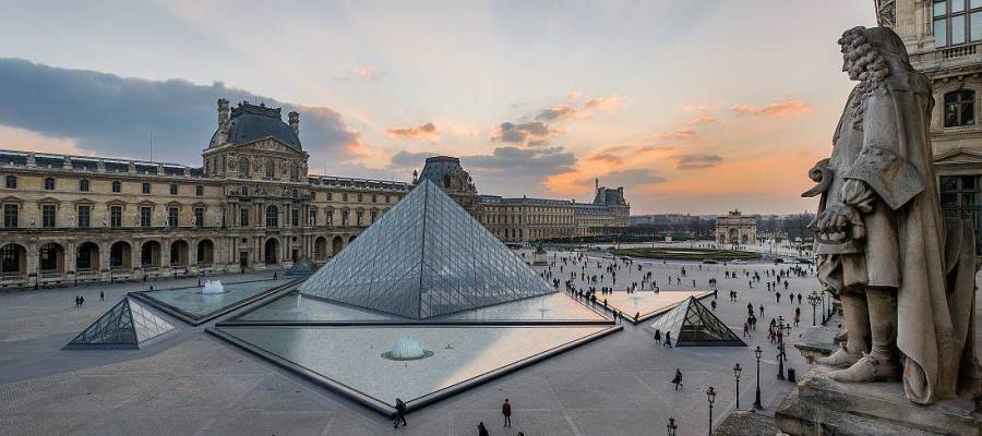 Louvre Parigi