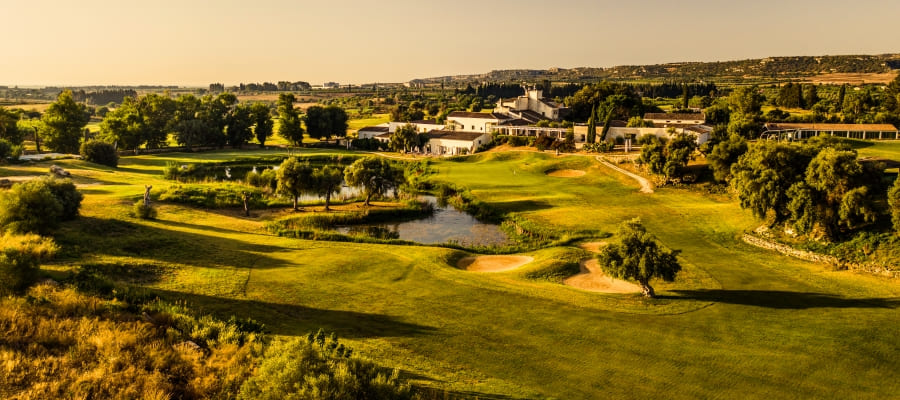 Borgo di Luce I Monasteri Golf Course - Acentro